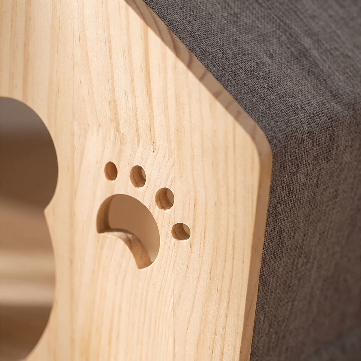 Cat Wall House with Sloped Roof - material close up
